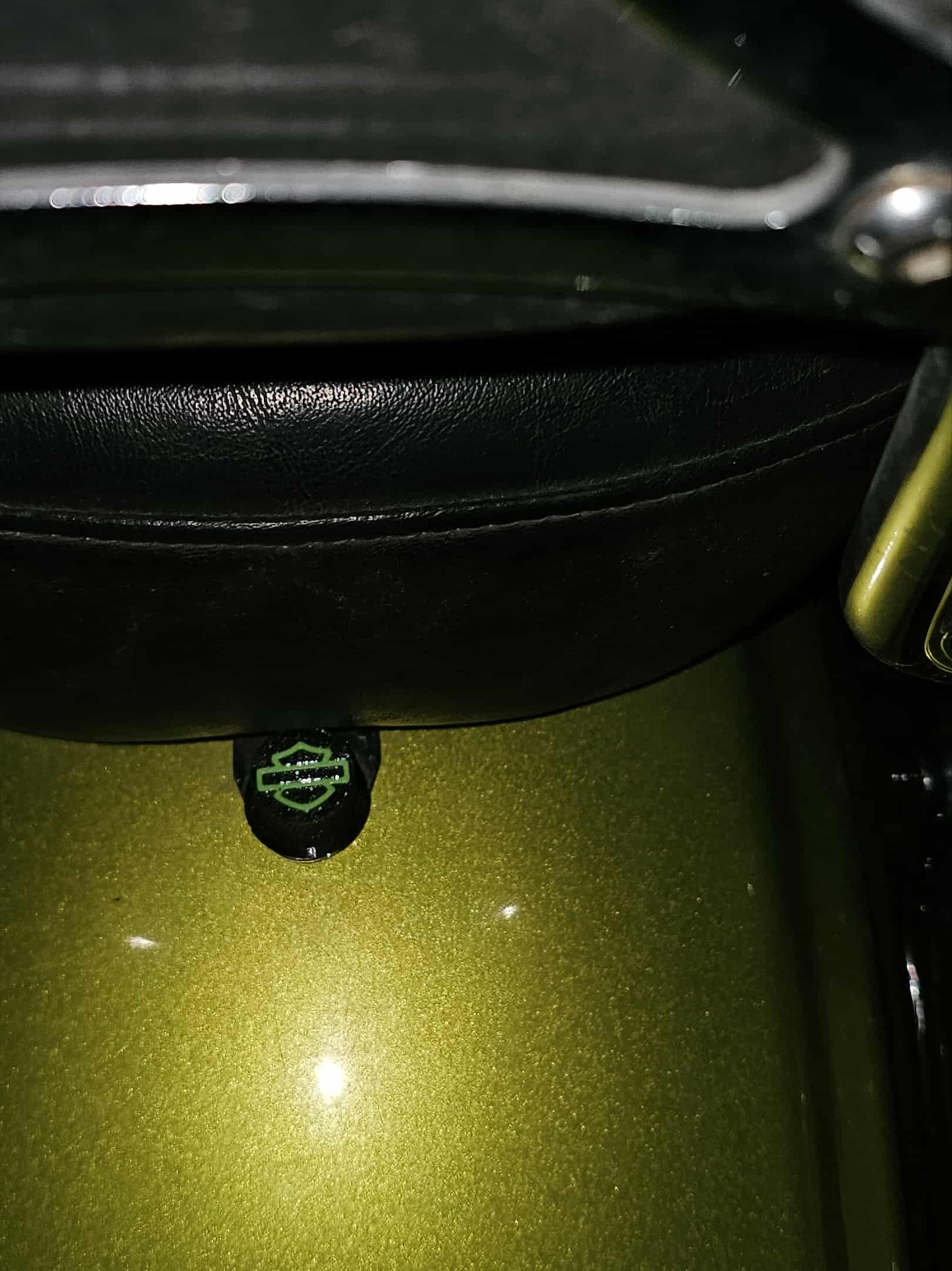 Harley Davidson seat bolt