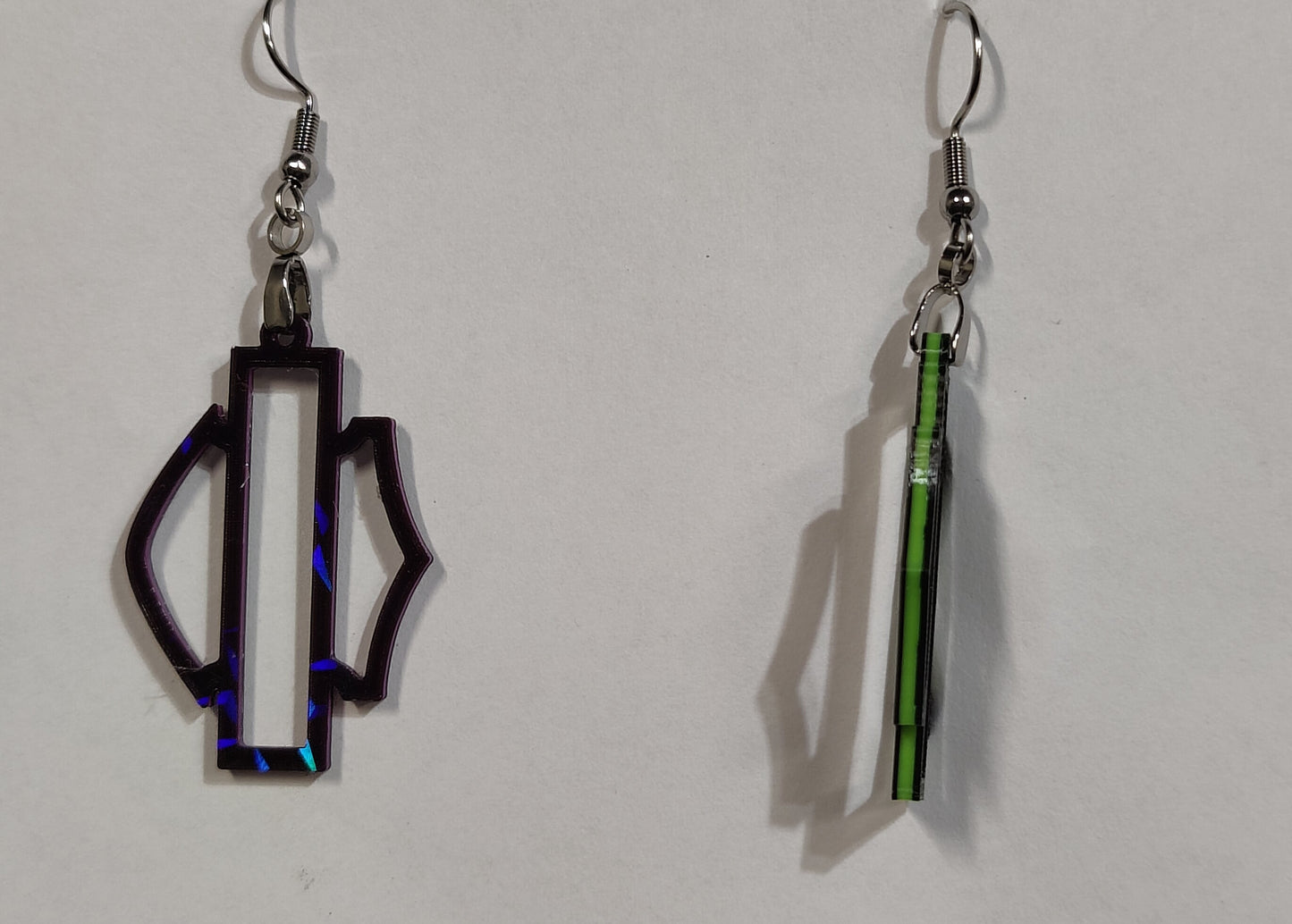 Bar & shield earings